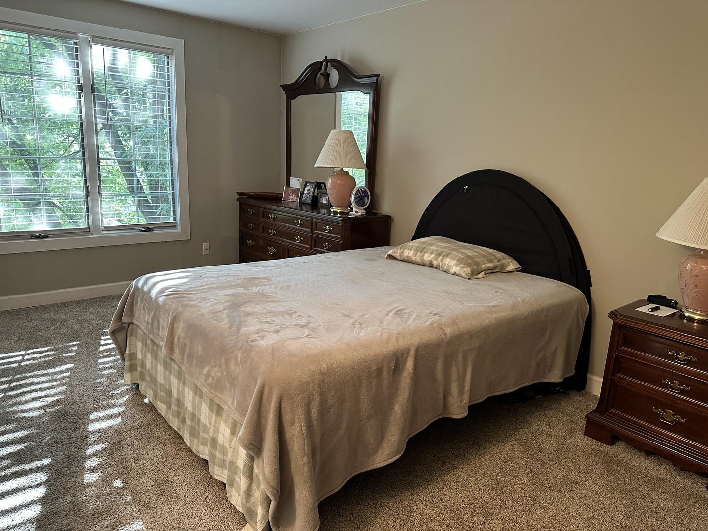 445 N Park Boulevard Unit: 3C