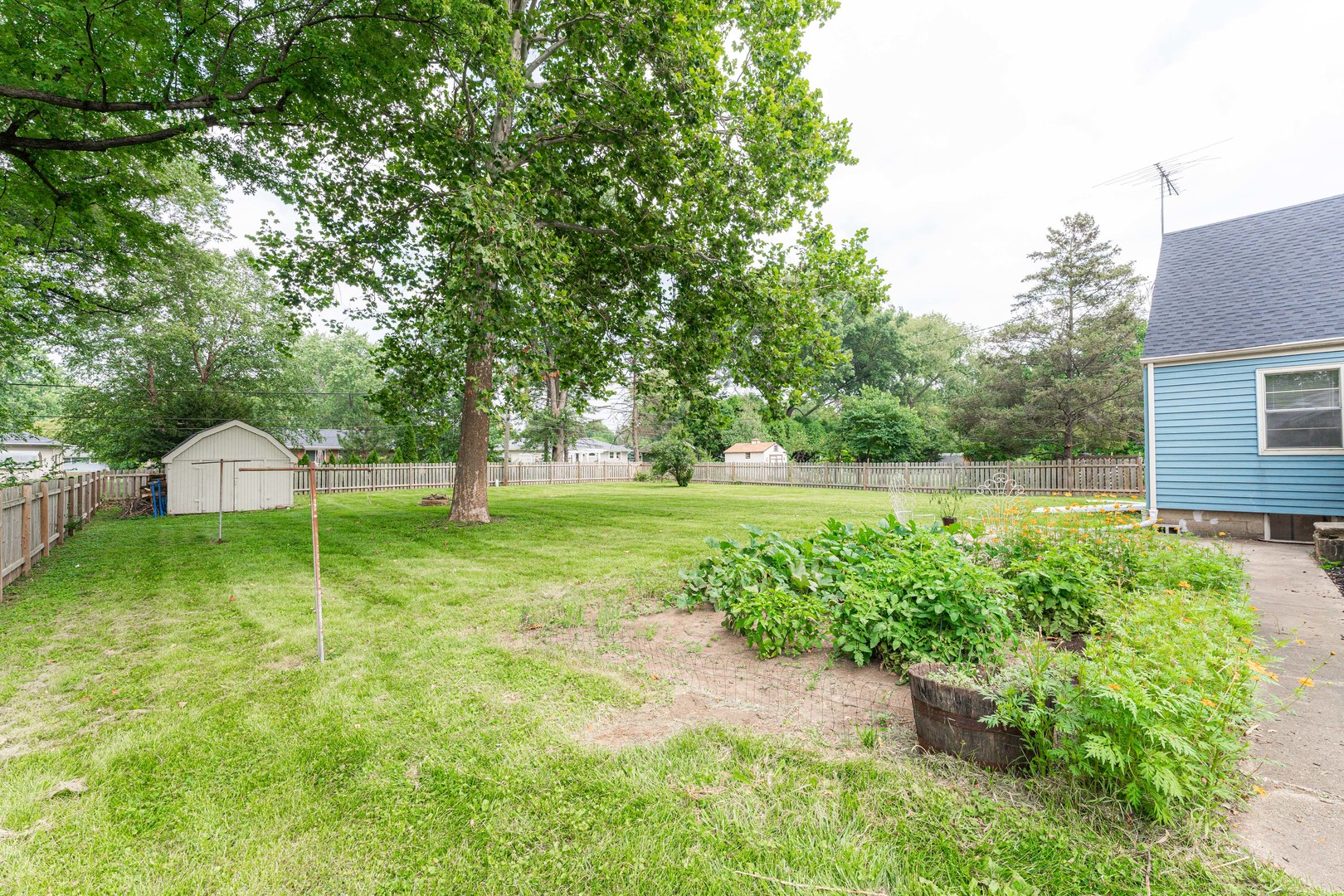 815 W Fabyan Parkway