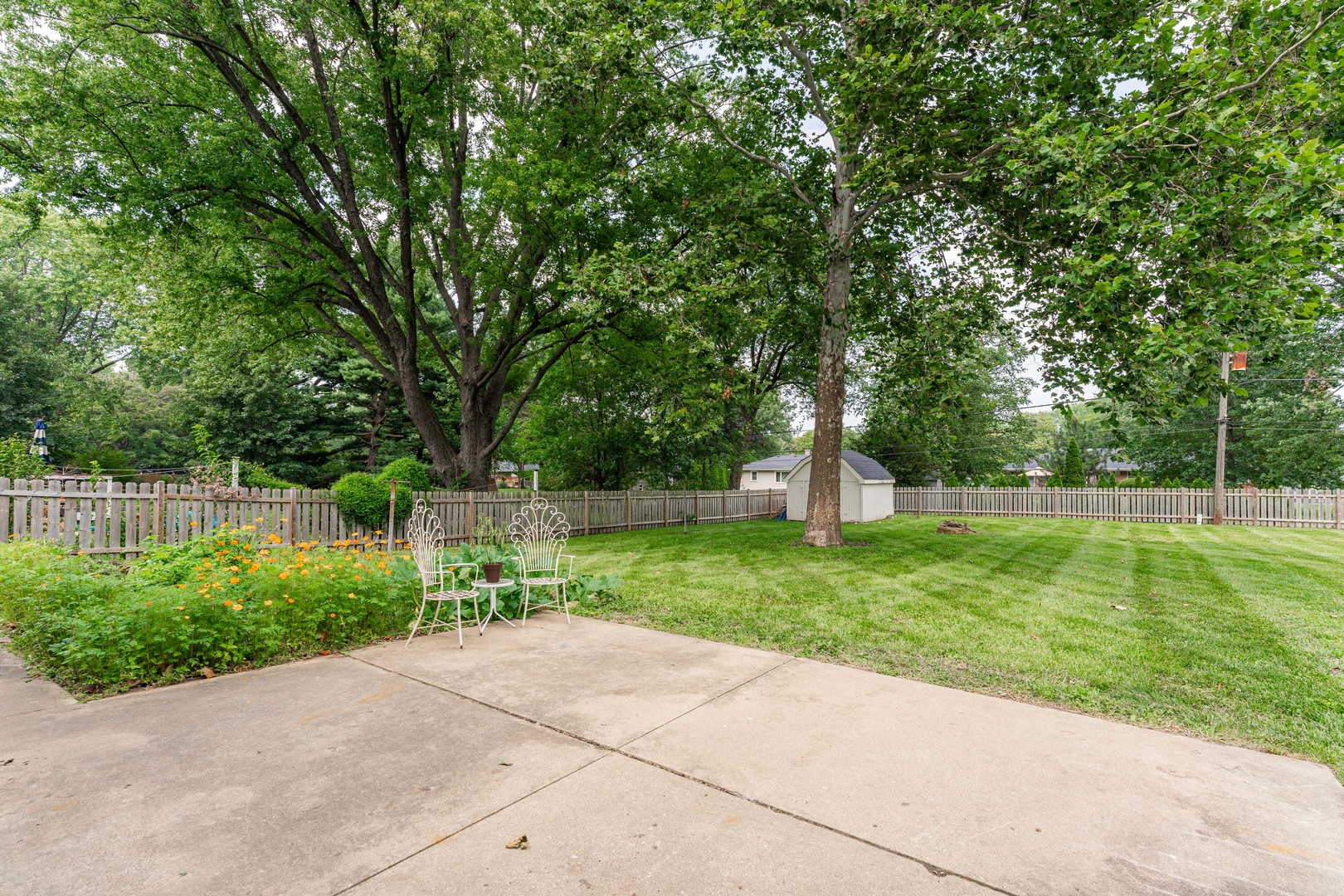 815 W Fabyan Parkway