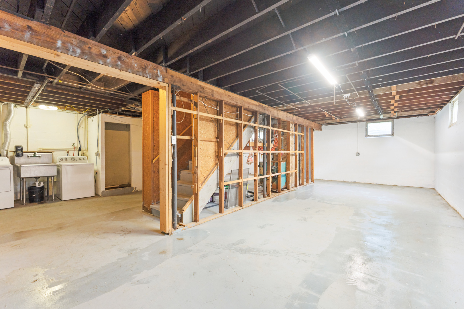 815 W Fabyan Parkway