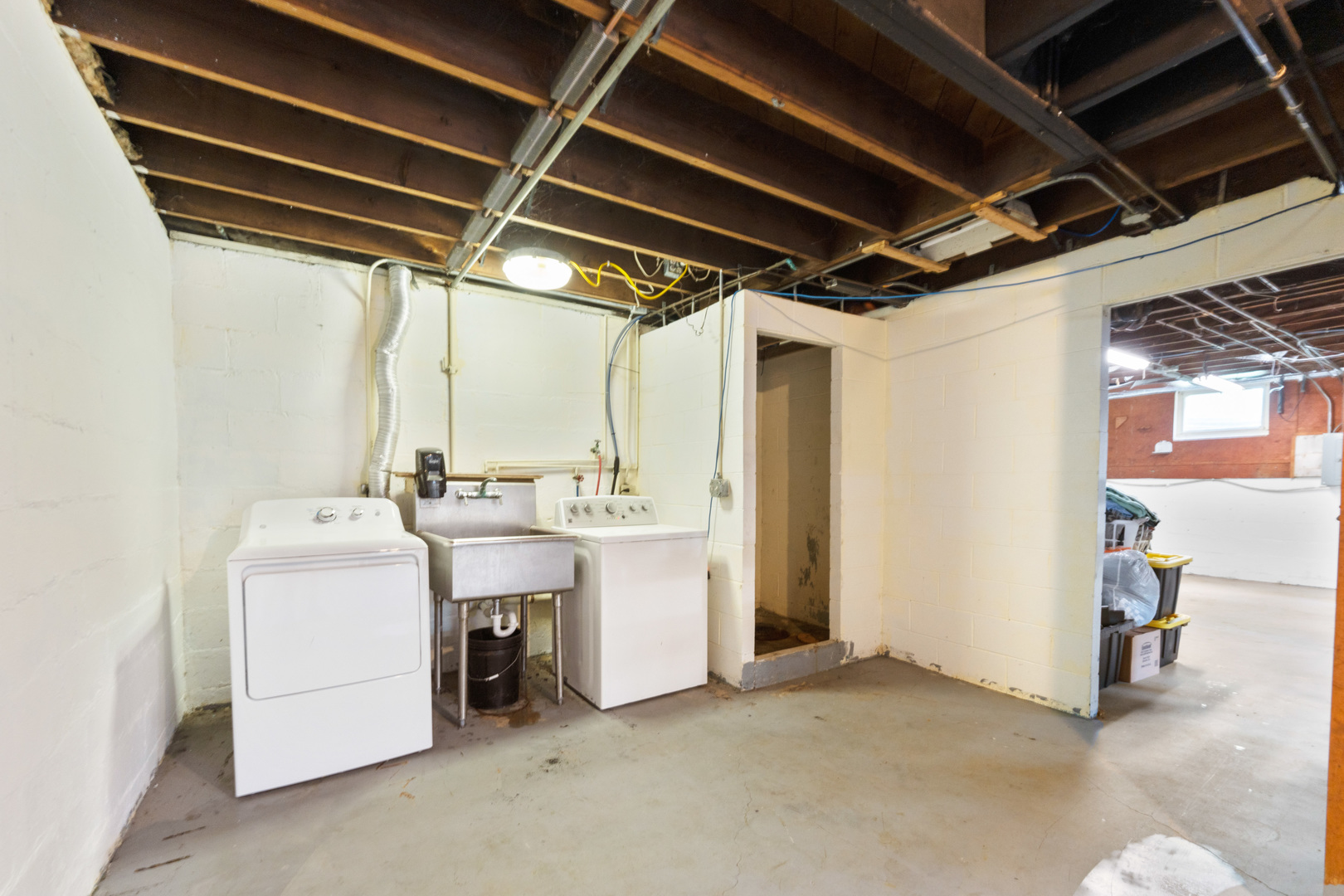 815 W Fabyan Parkway