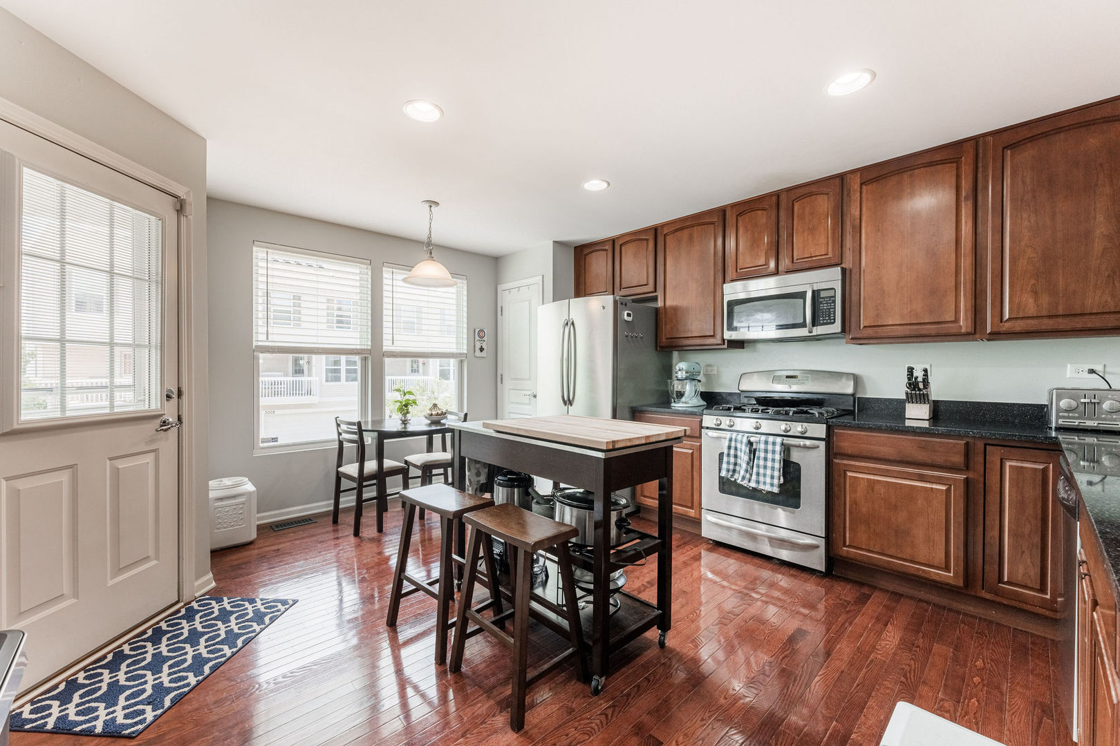 2800 Neubauer Circle