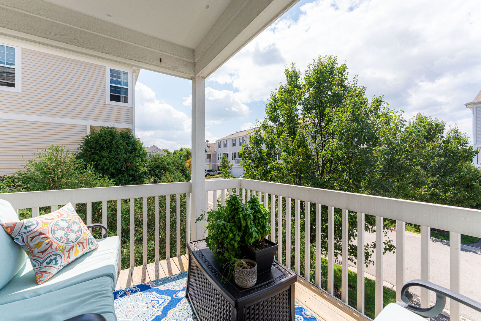 2800 Neubauer Circle