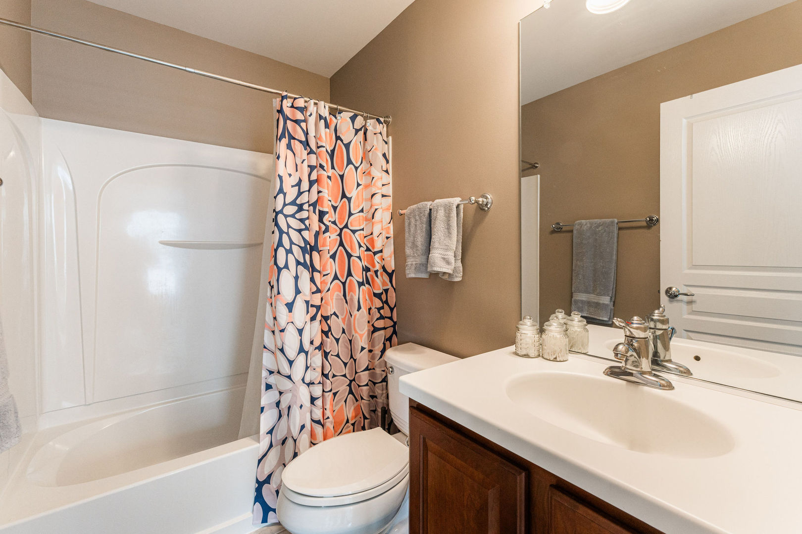 2800 Neubauer Circle