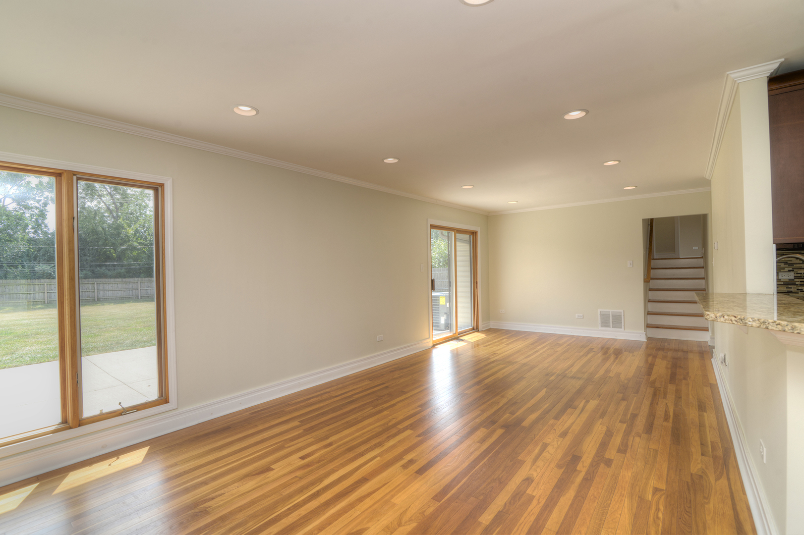 20W461 Diversey Avenue