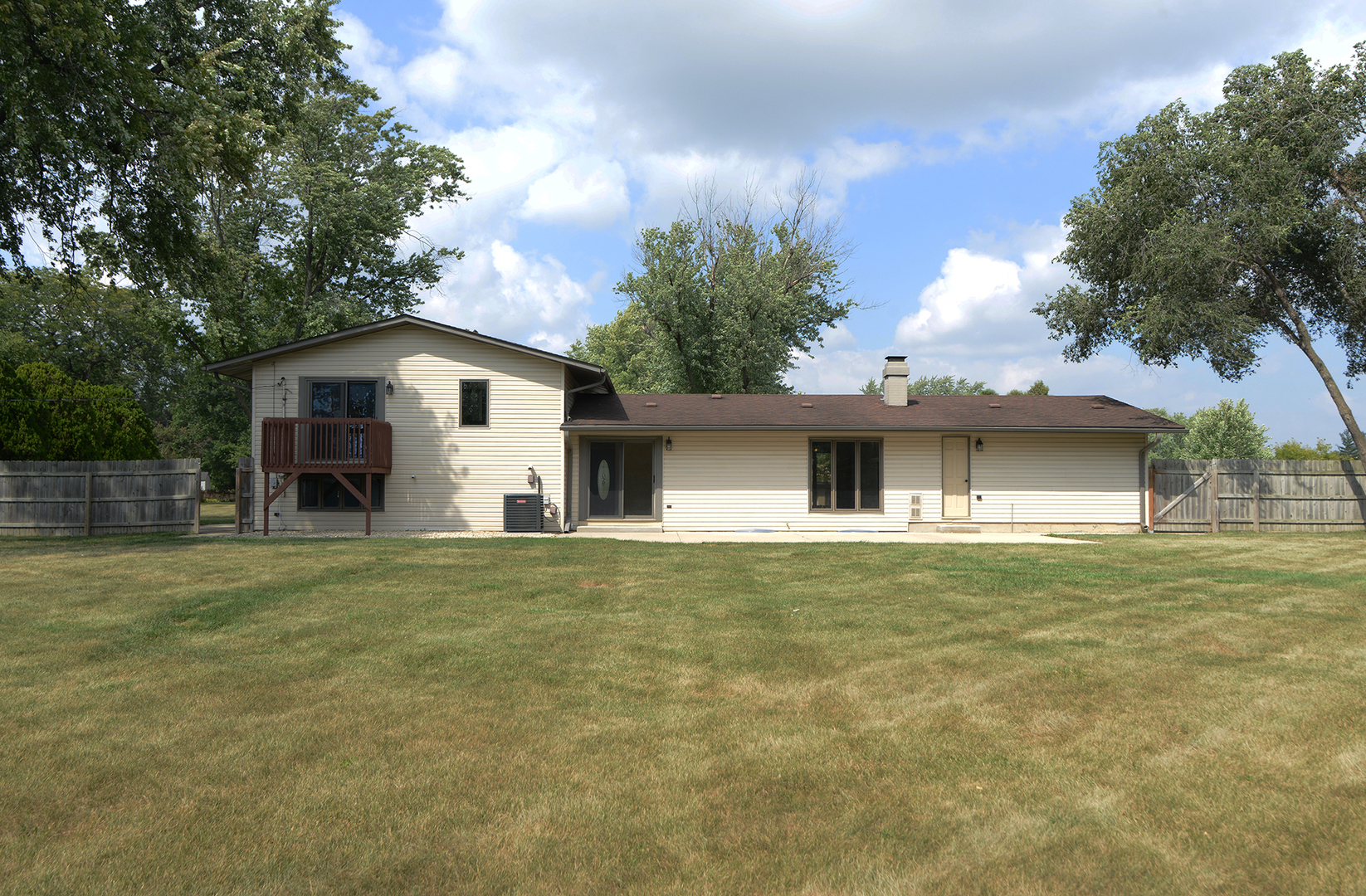 20W461 Diversey Avenue