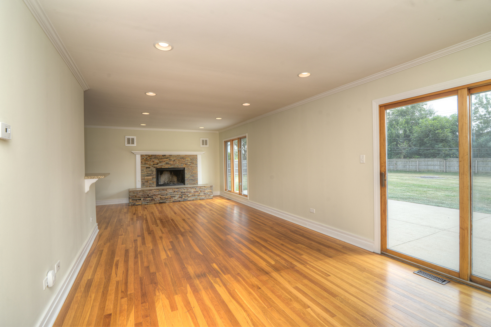 20W461 Diversey Avenue