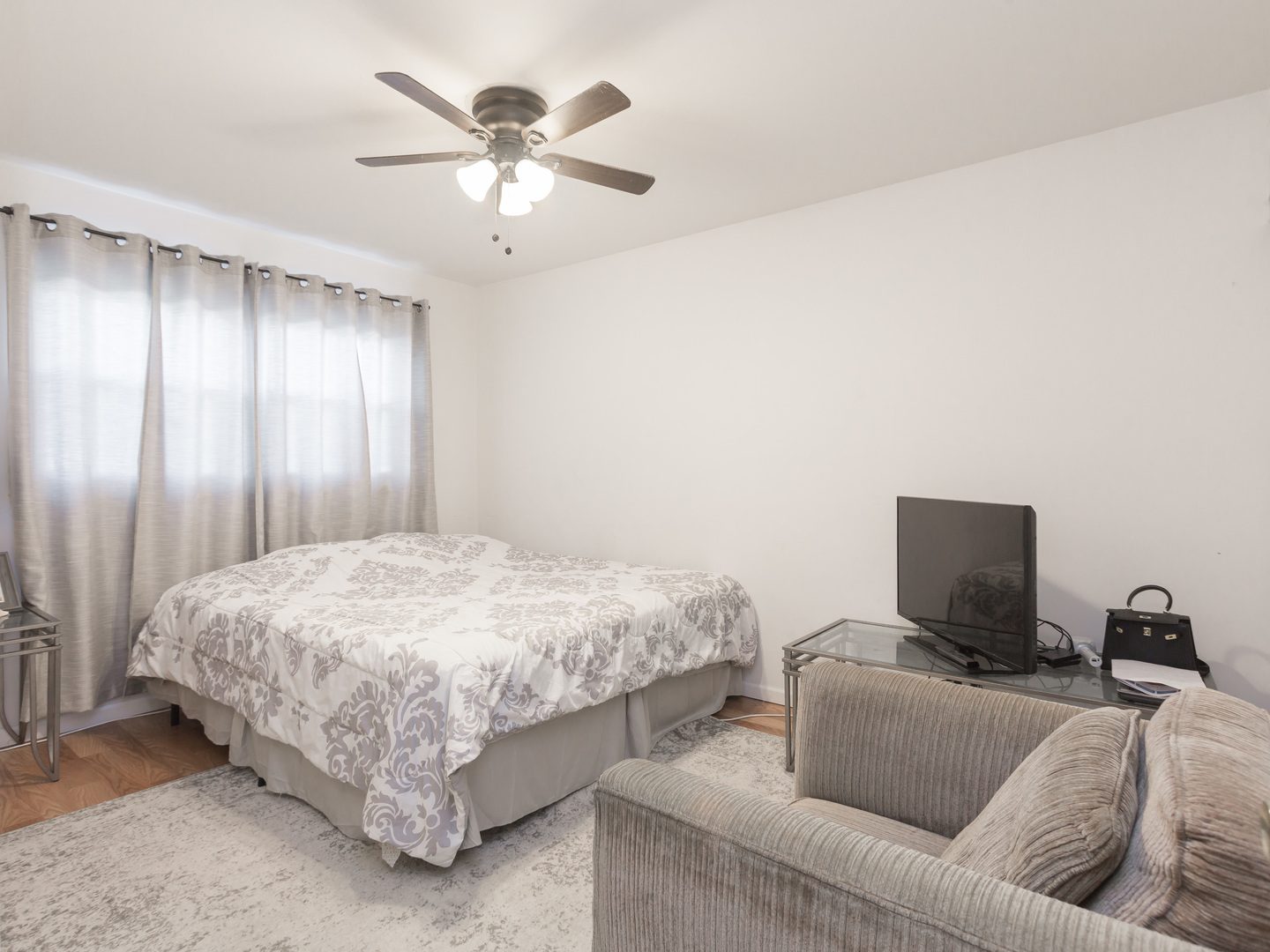 1308 kingsbury Drive Unit: C