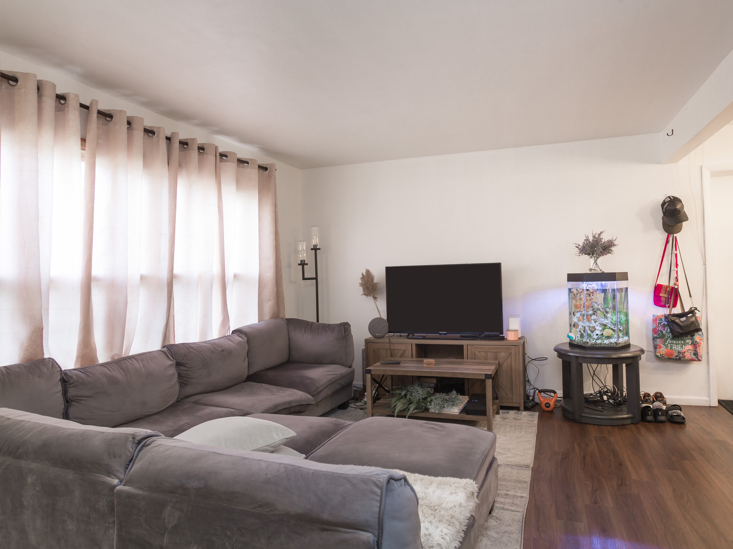 1308 kingsbury Drive Unit: C