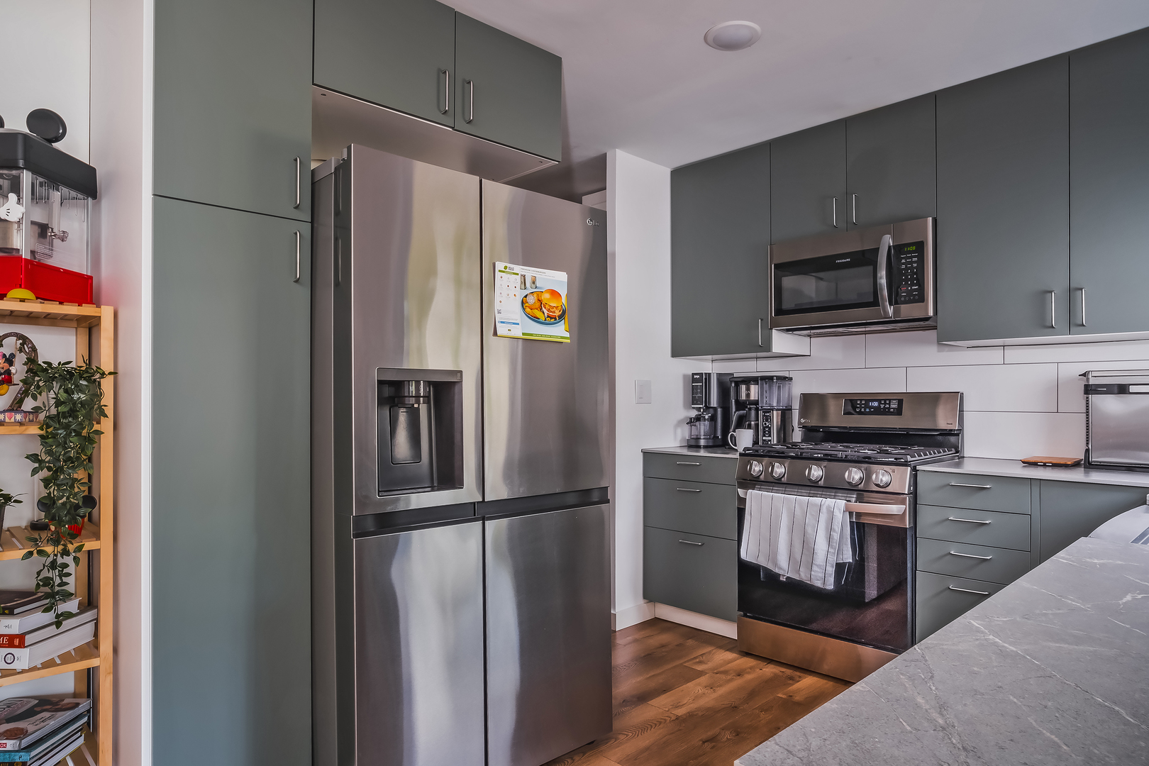 715 Lincolnwood Drive