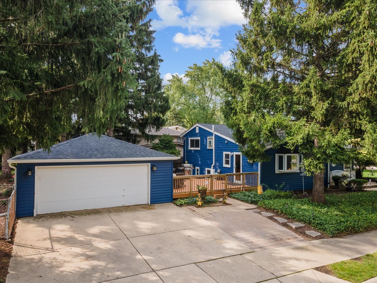 107 S Park Boulevard