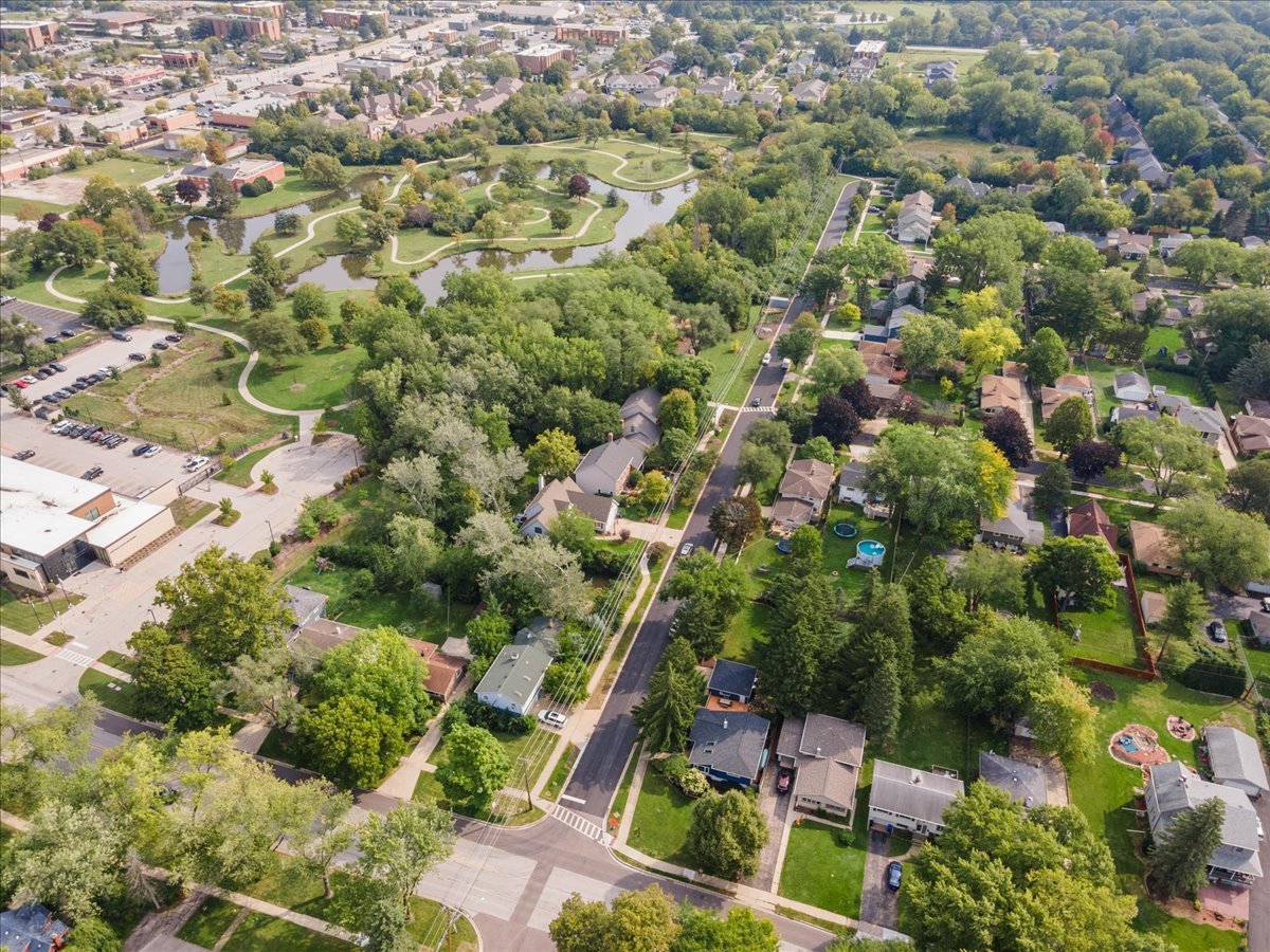 107 S Park Boulevard