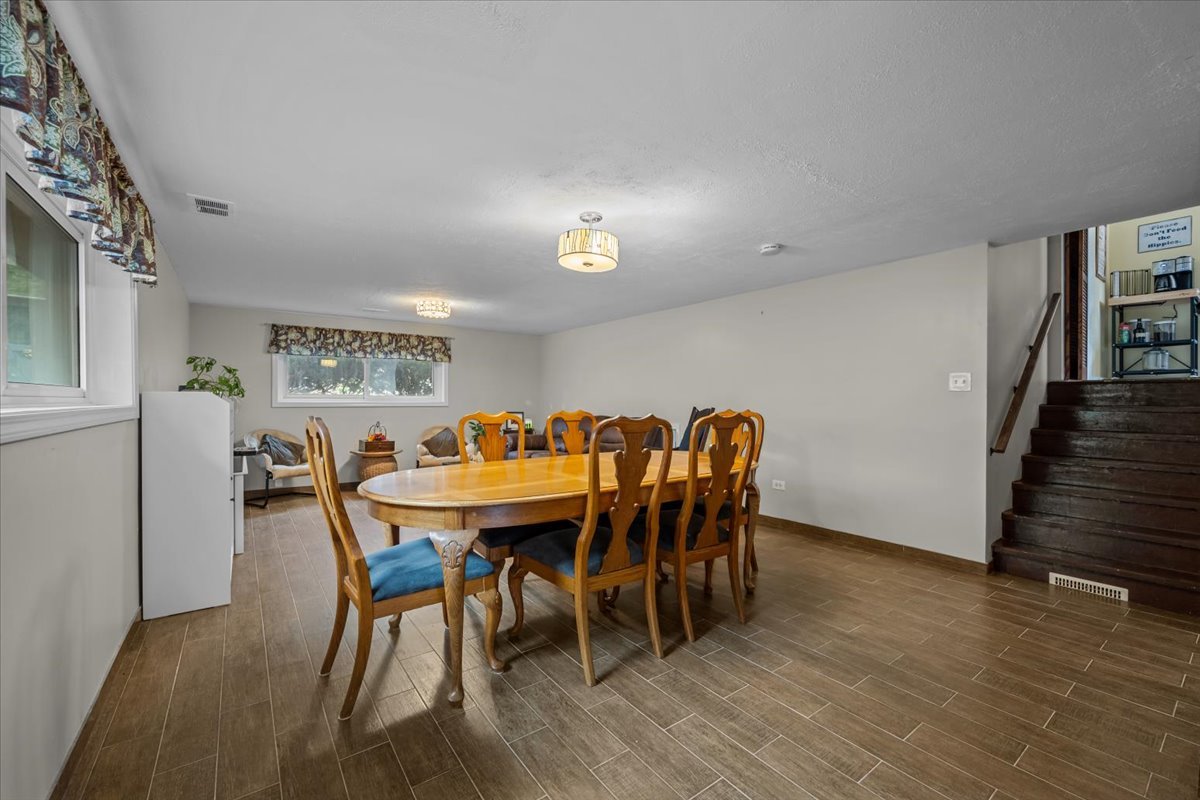 107 S Park Boulevard