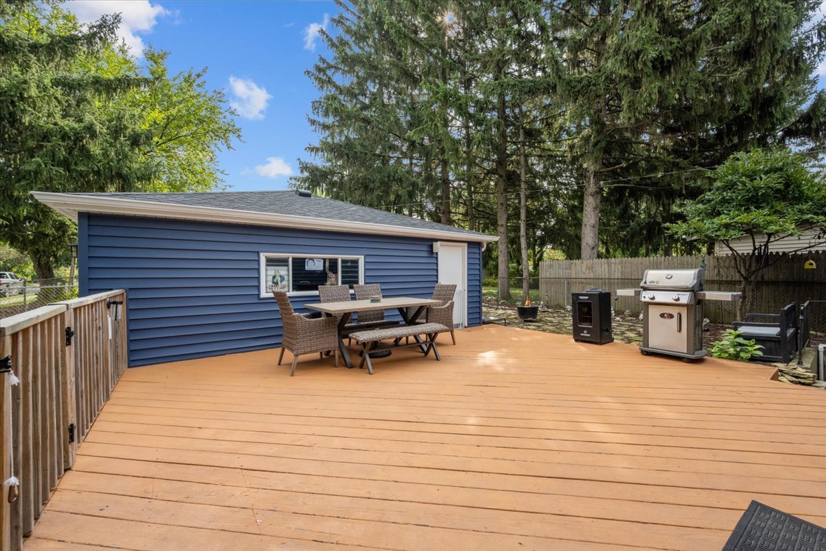 107 S Park Boulevard