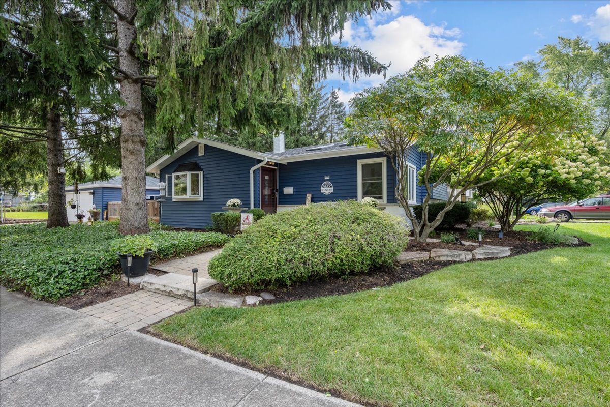 107 S Park Boulevard