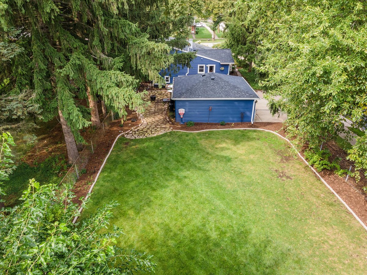 107 S Park Boulevard