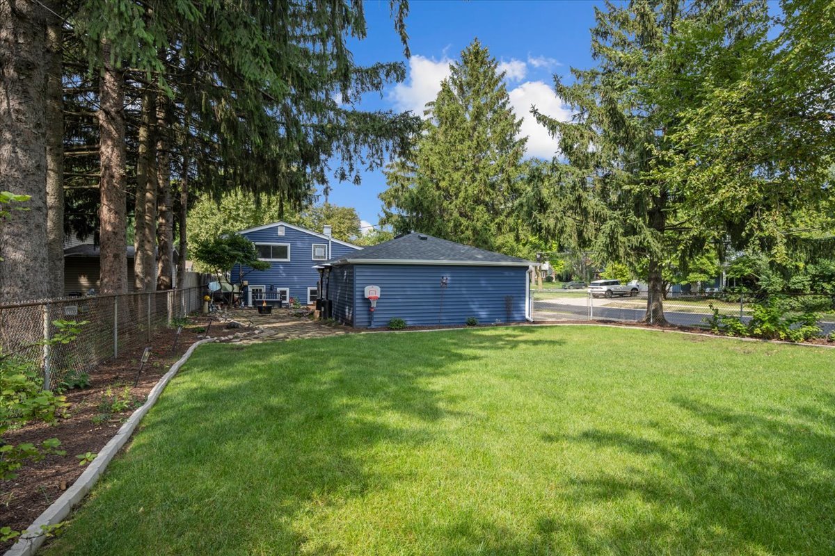 107 S Park Boulevard