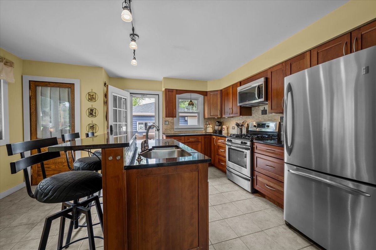 107 S Park Boulevard