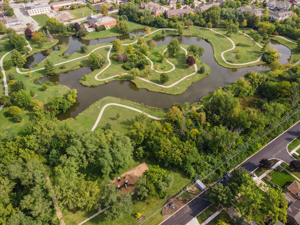 107 S Park Boulevard