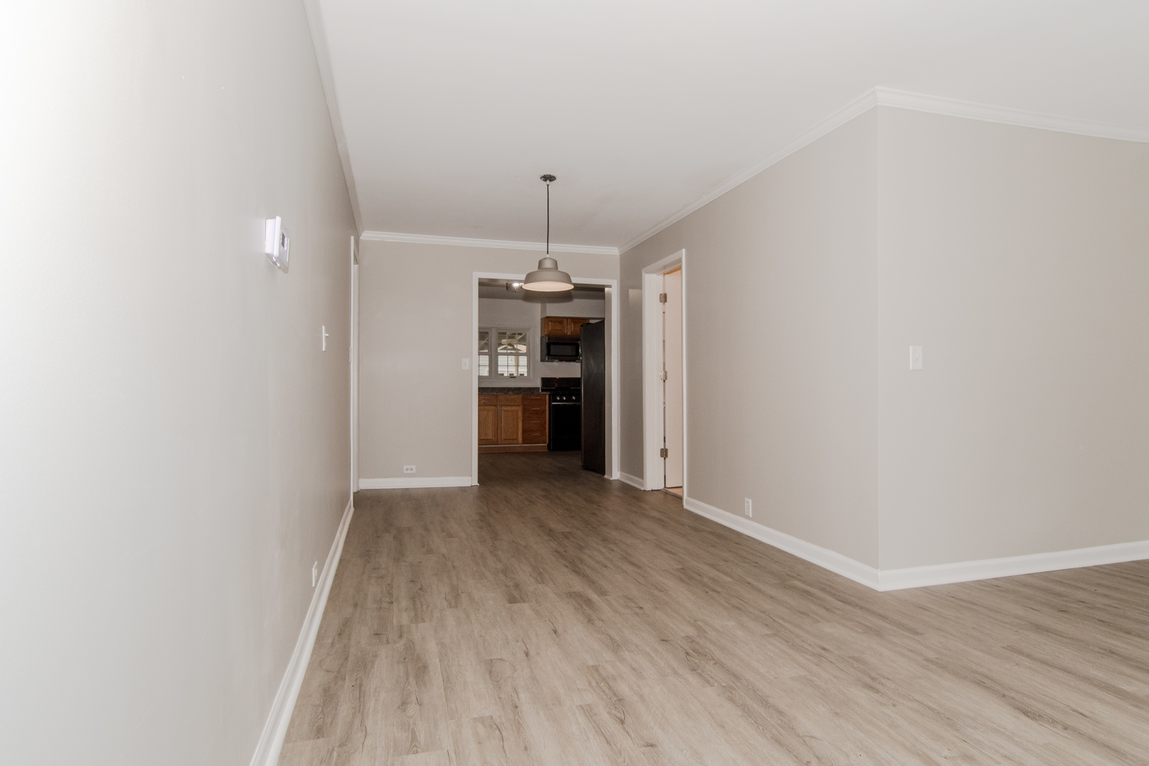 809 Commercial Street