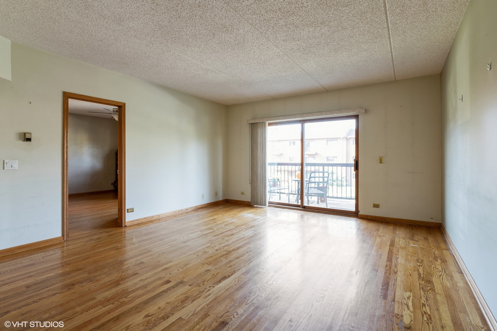 1227 Brown Street Unit: 201