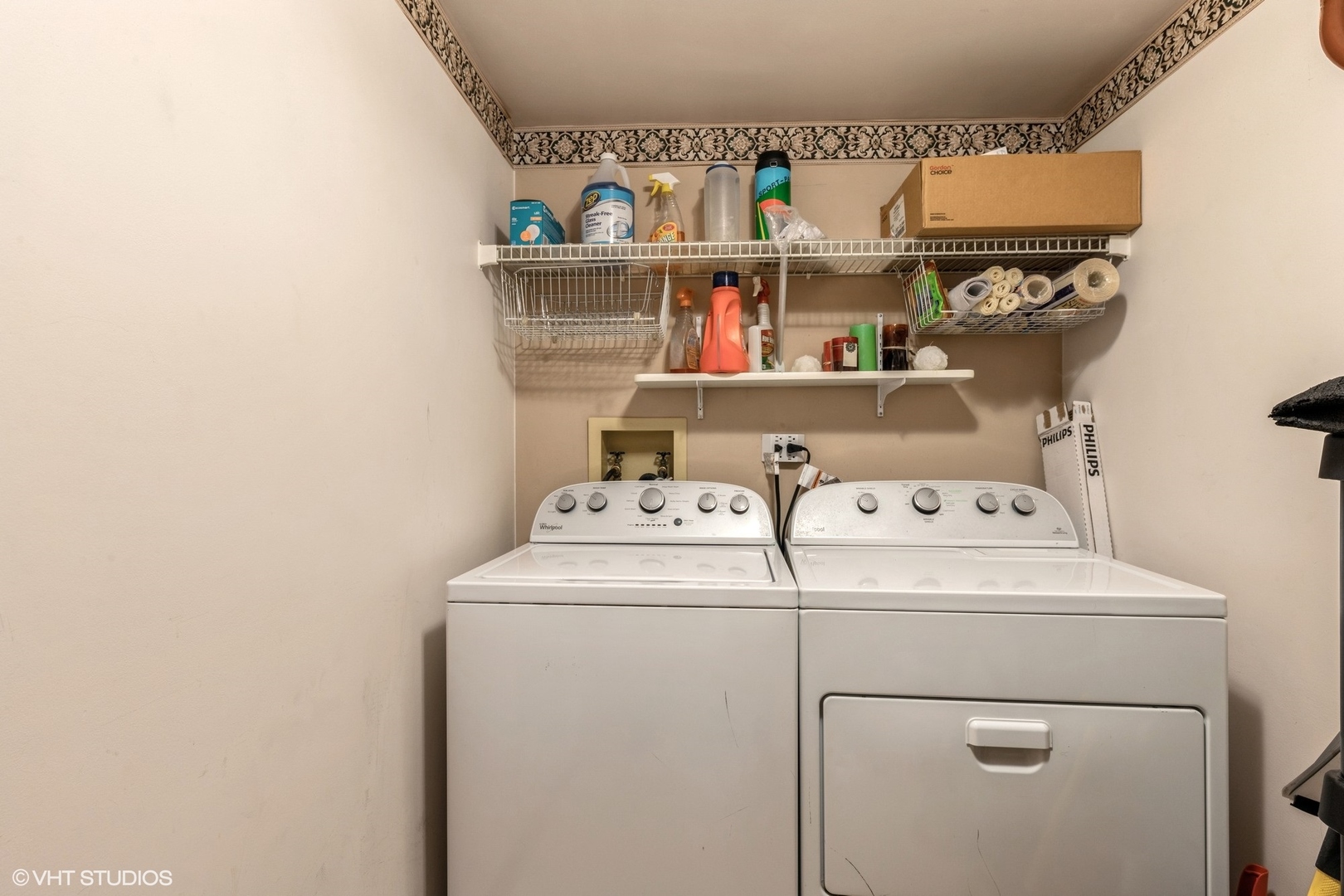 1227 Brown Street Unit: 201