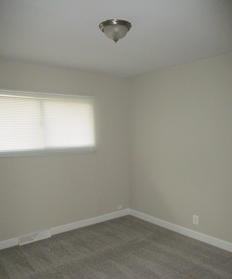 15237 Ridgeway Avenue