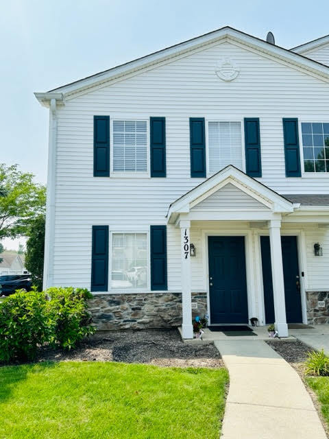 1307 Silverstone Drive Unit: 1307