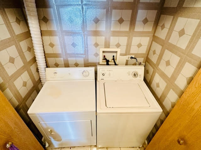 1307 Silverstone Drive Unit: 1307