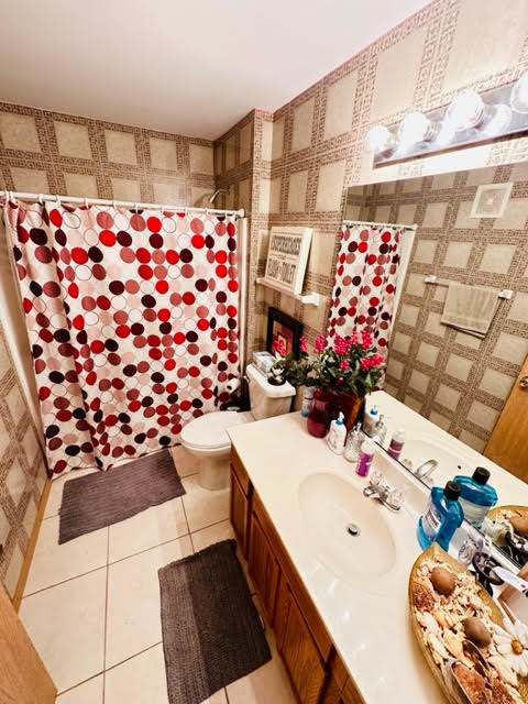 1307 Silverstone Drive Unit: 1307