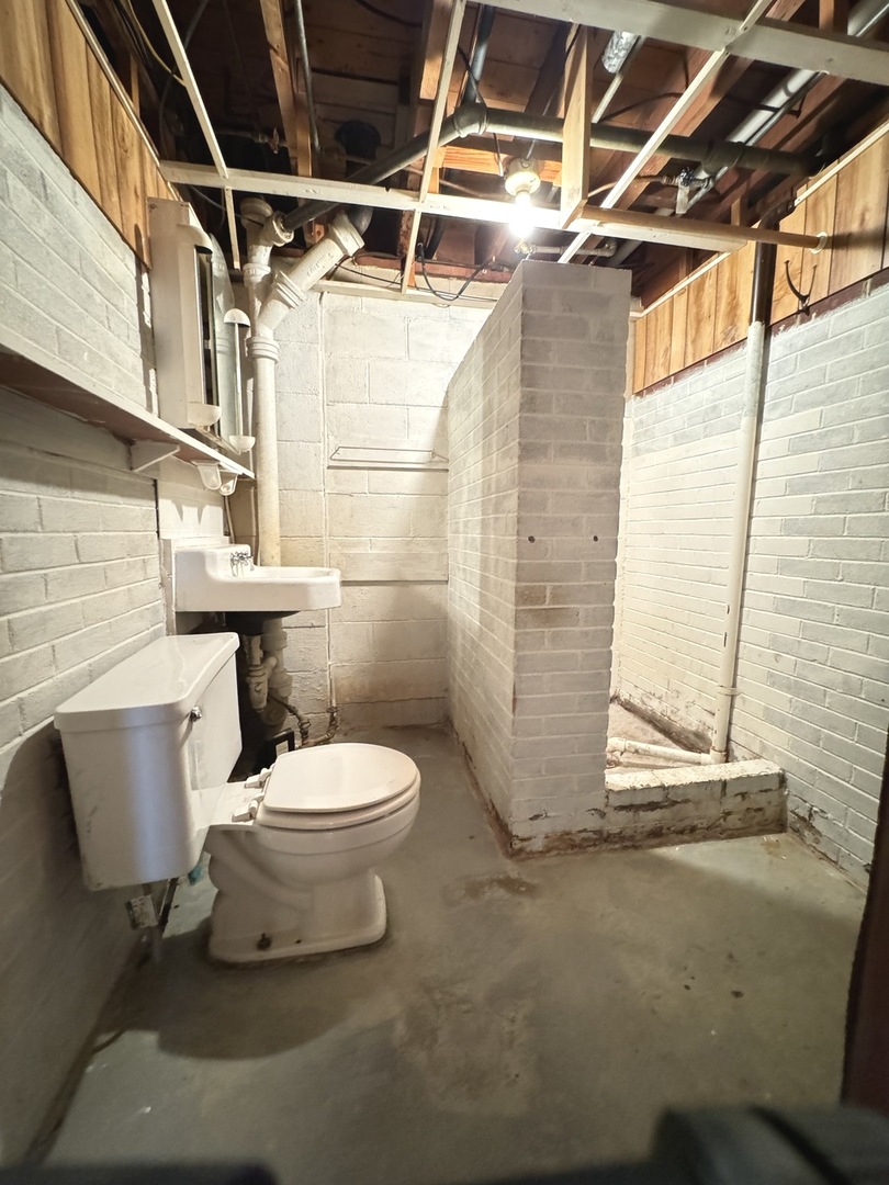 555 E Central Avenue