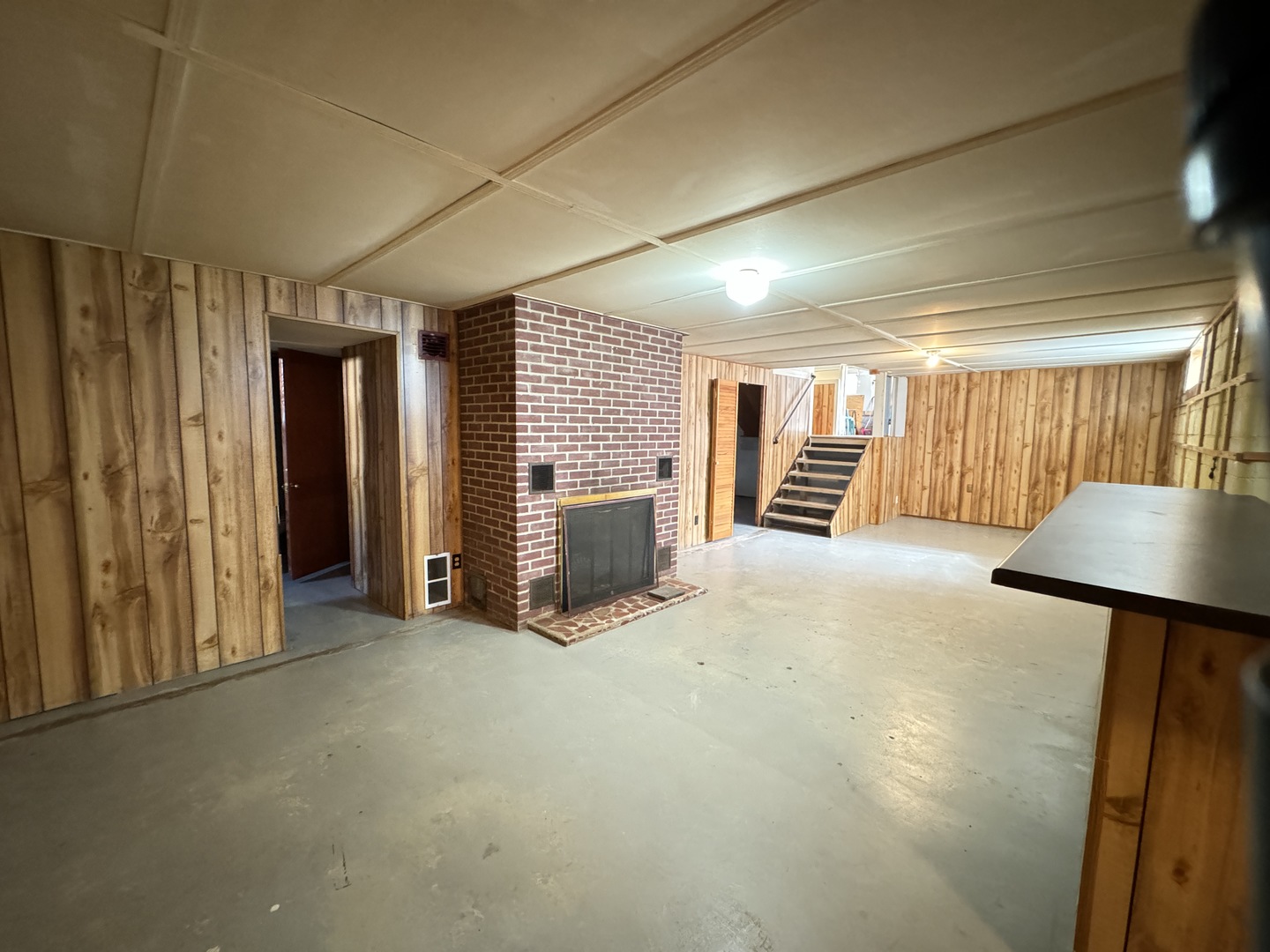 555 E Central Avenue