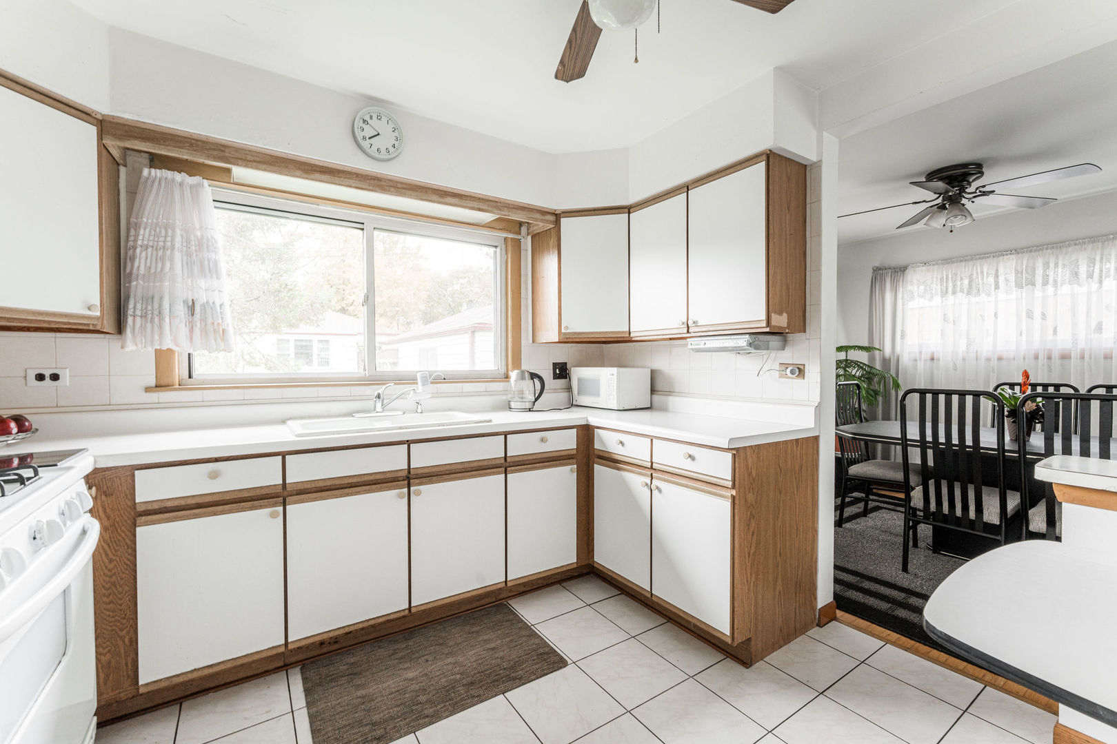 4217 N Mobile Avenue