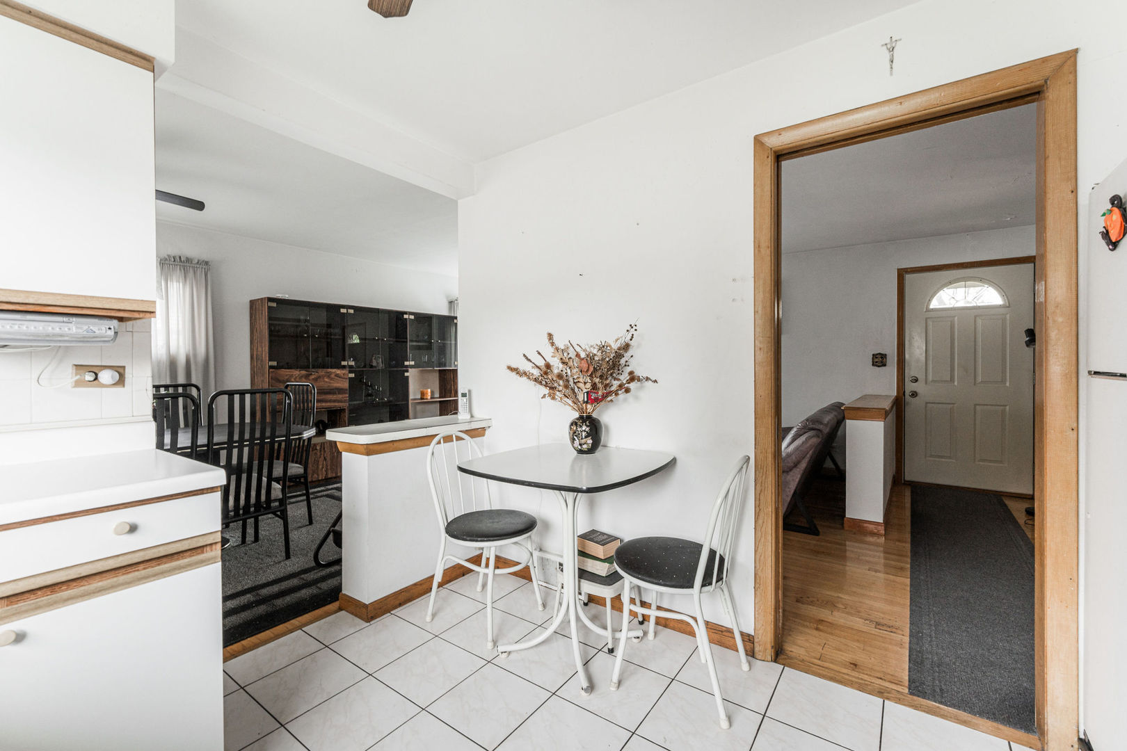 4217 N Mobile Avenue