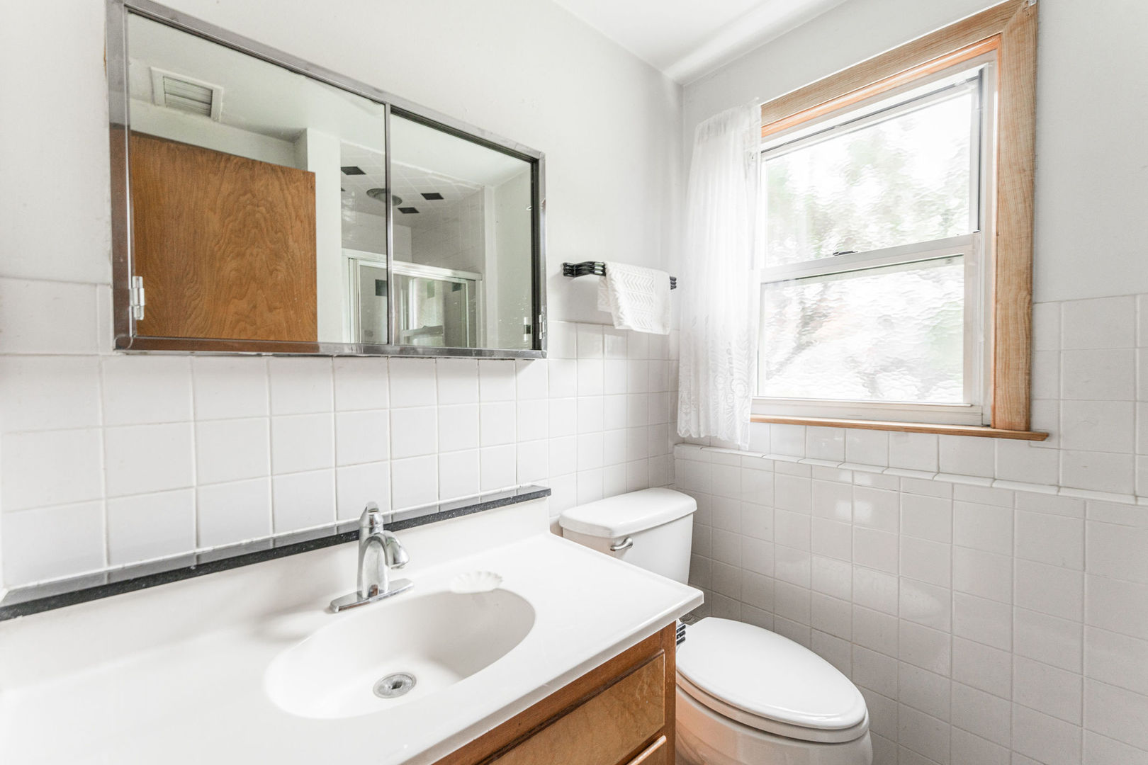 4217 N Mobile Avenue