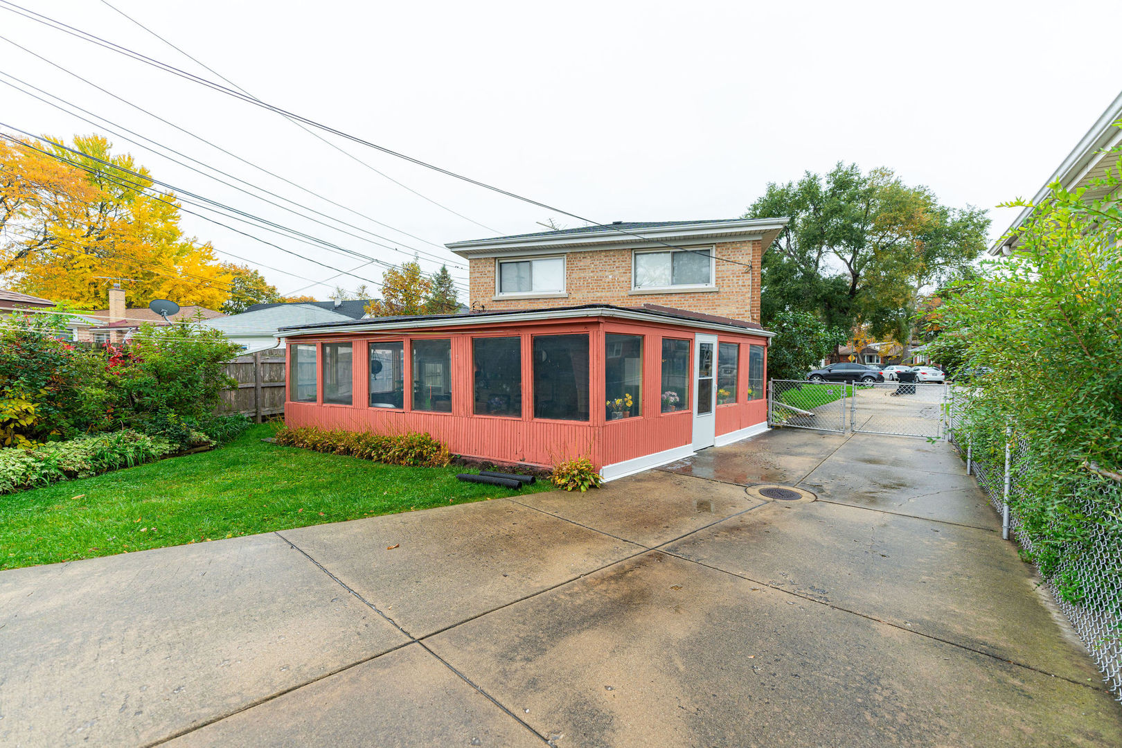 4217 N Mobile Avenue