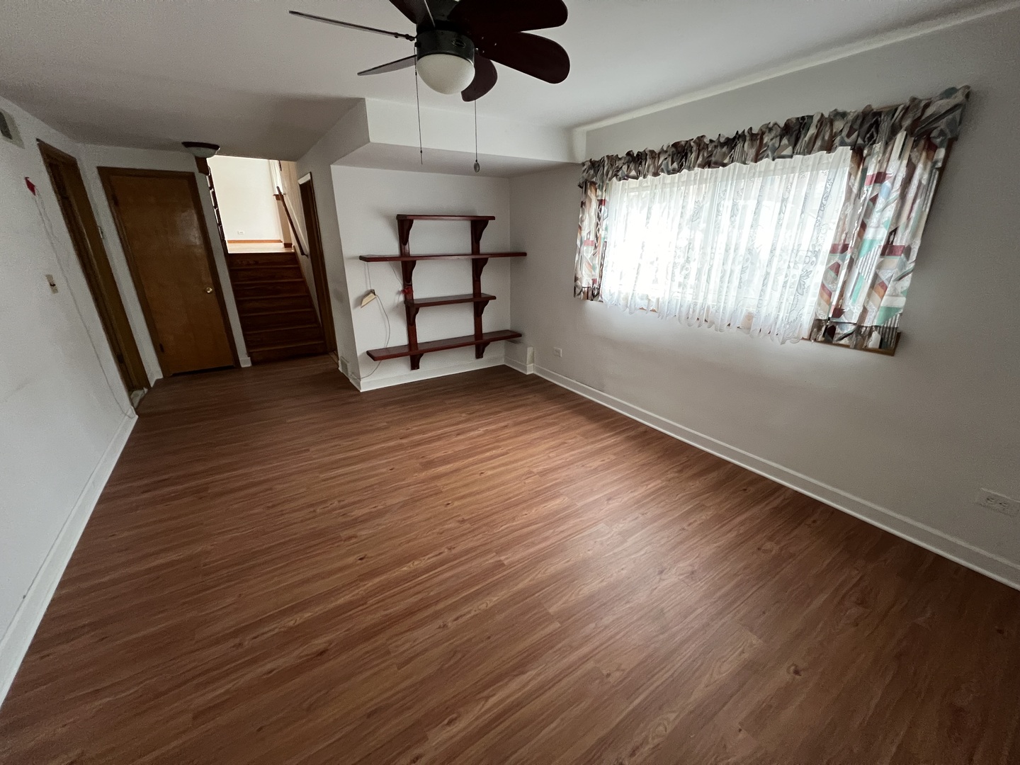 4217 N Mobile Avenue