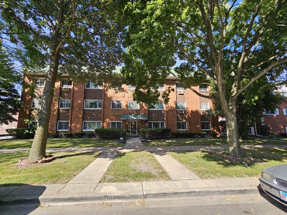 433 S Lombard Avenue Unit: 23