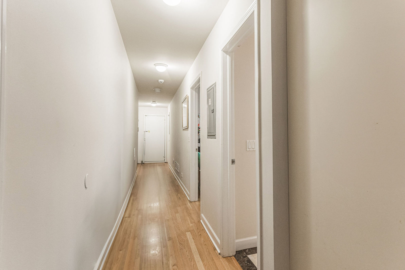 6825 S Harper Avenue Unit: 1S