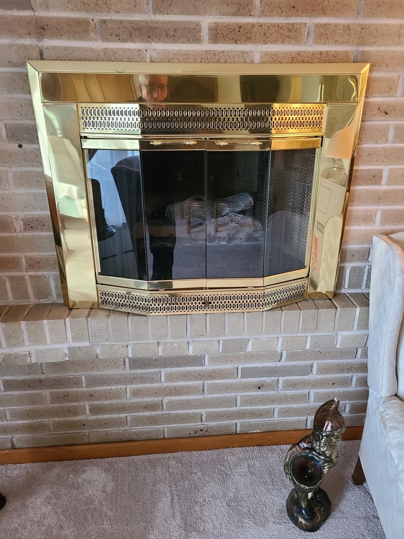 10225 W Fullerton Avenue