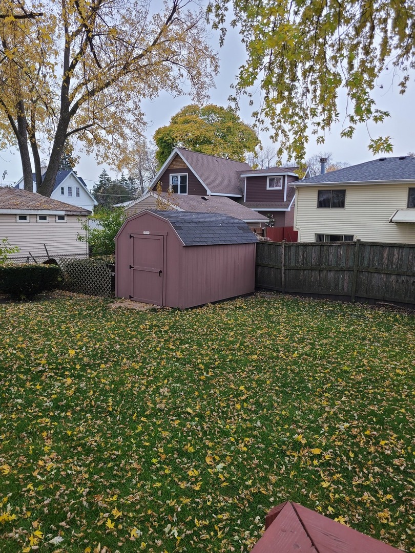 10225 W Fullerton Avenue