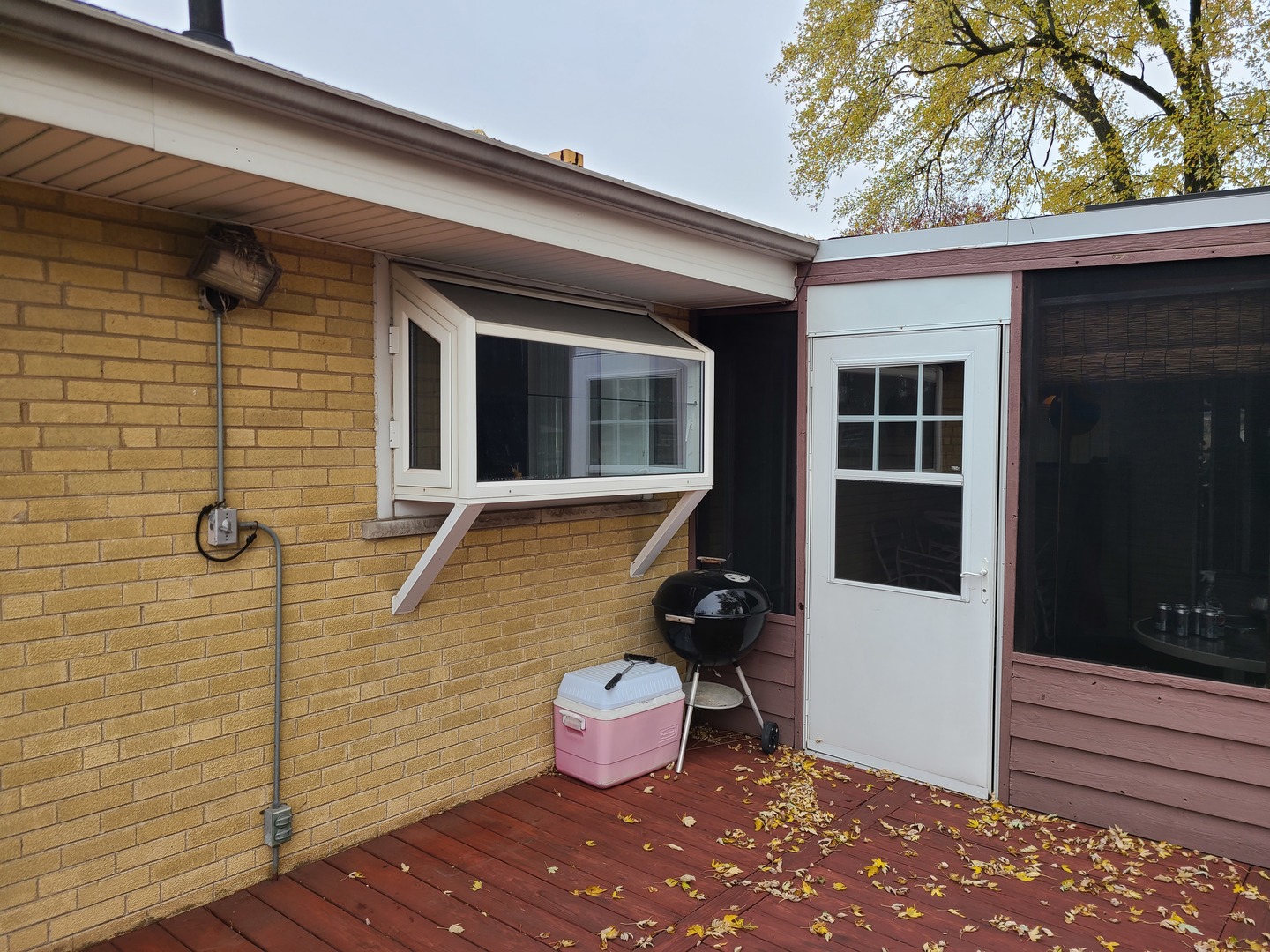 10225 W Fullerton Avenue