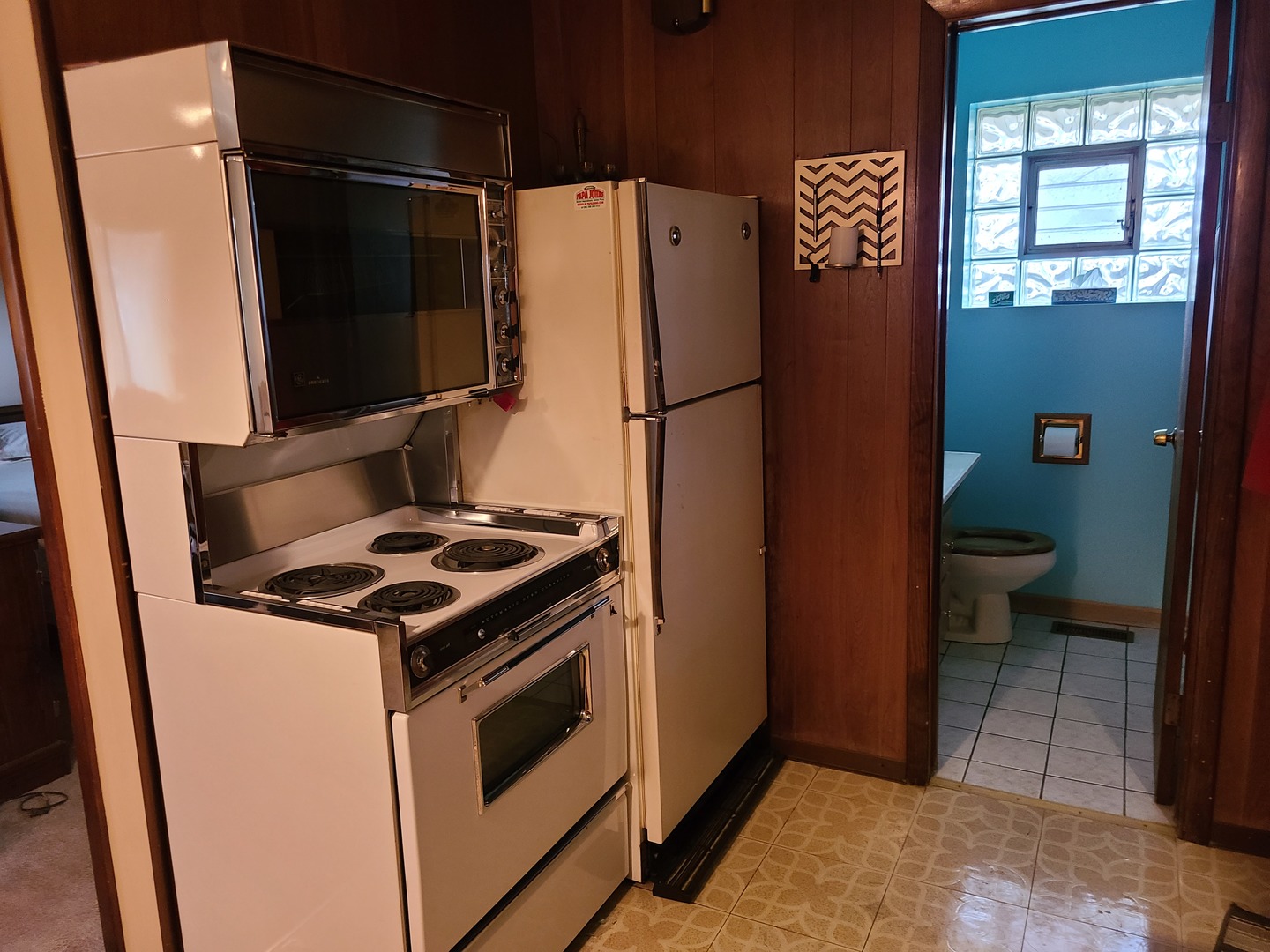 10225 W Fullerton Avenue