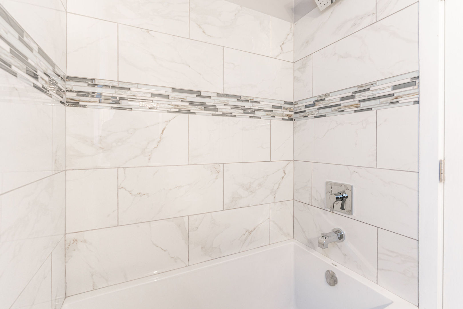 6937 S Eberhart Avenue