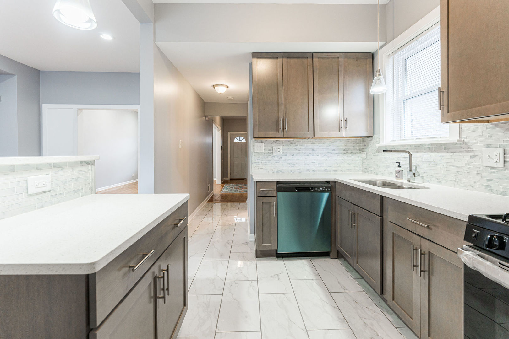 6937 S Eberhart Avenue