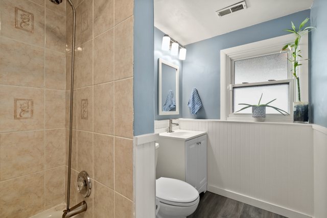 1660 Highland Boulevard