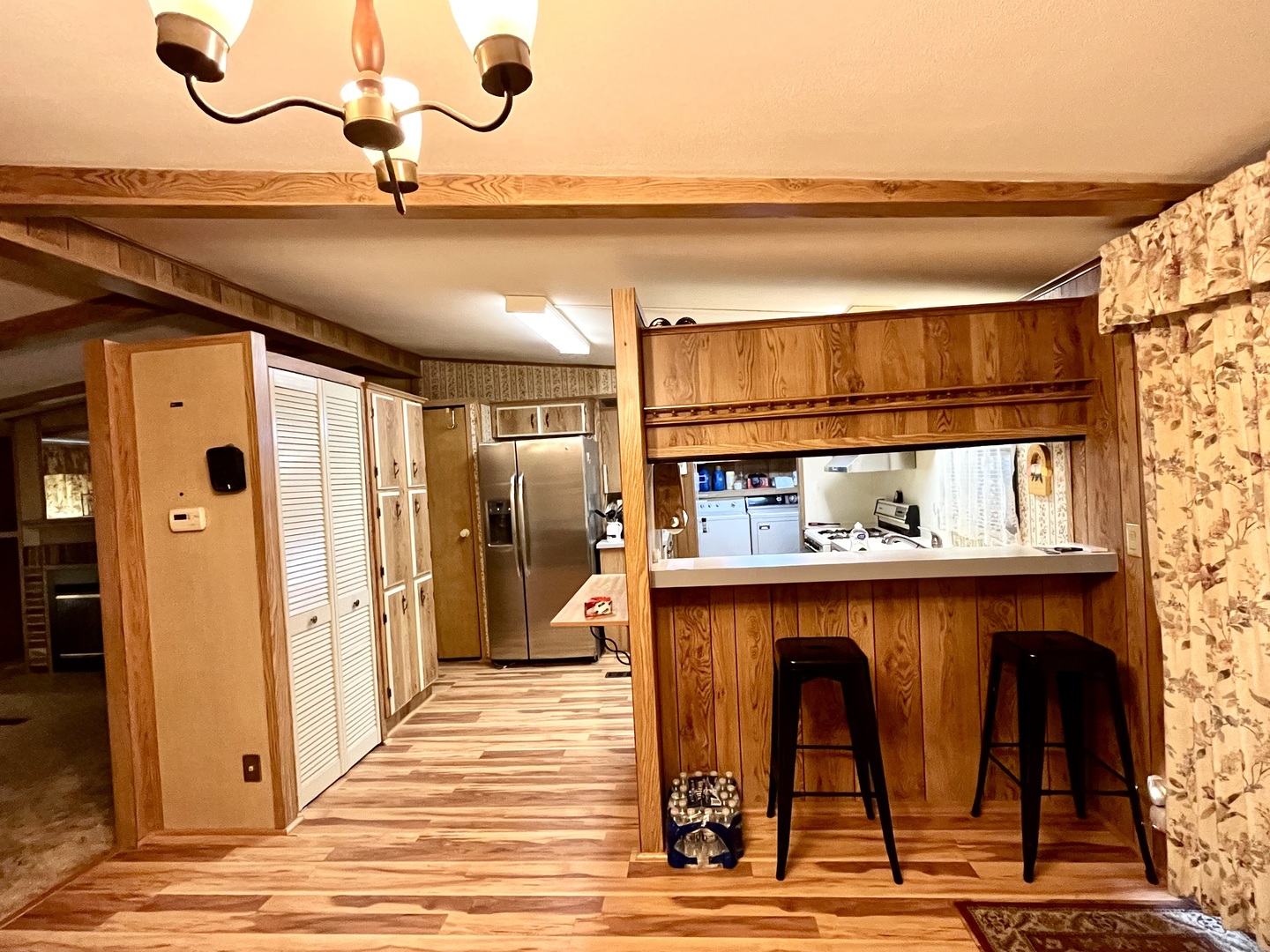 430 1/2 N Kenosha Avenue