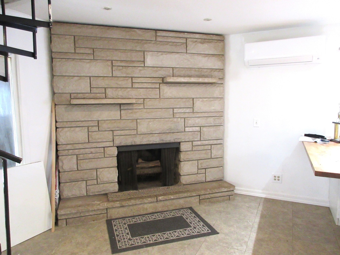 517 E Jackson Street