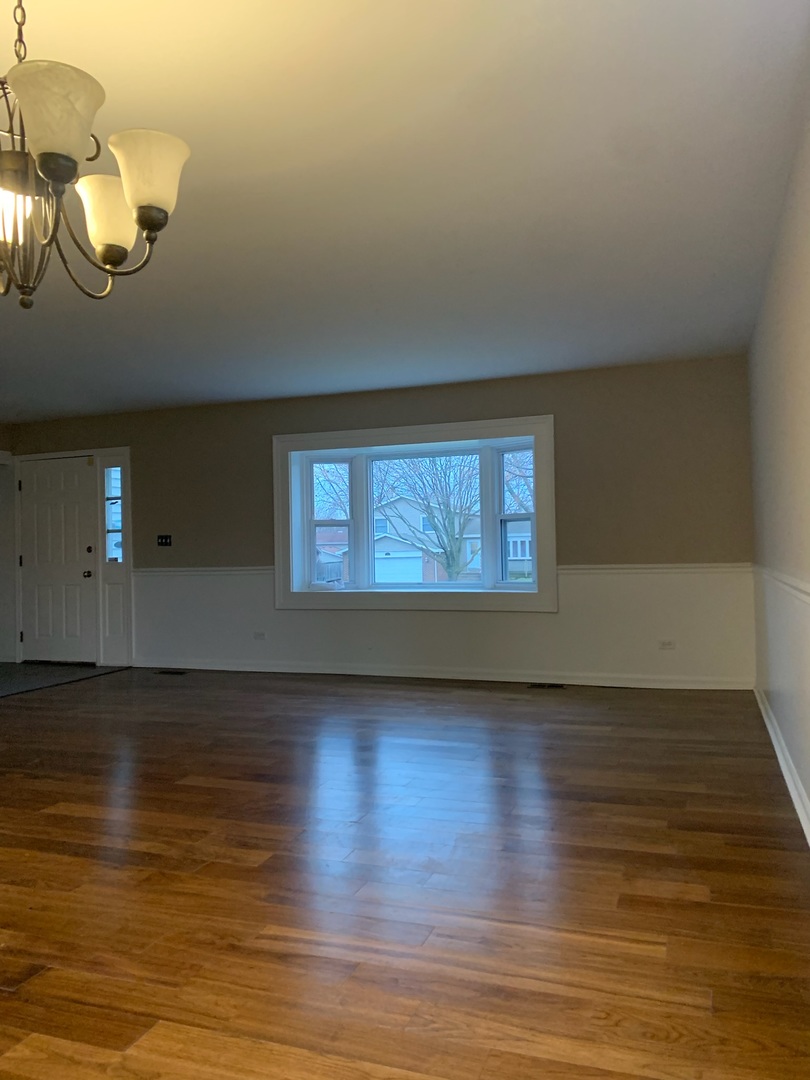 222 S Maplewood Lane