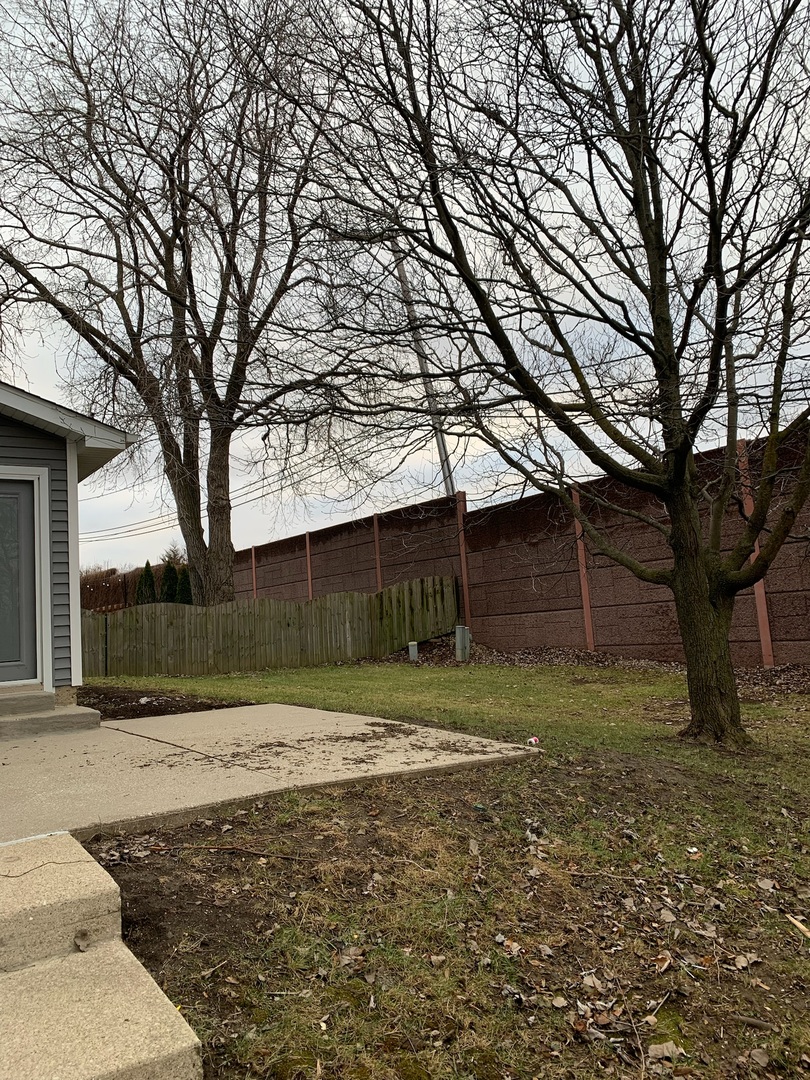 222 S Maplewood Lane